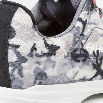 Finitions soignées et matériaux de qualité – baskets Run 530 S1P SRC pensées pour allier style et sécurité